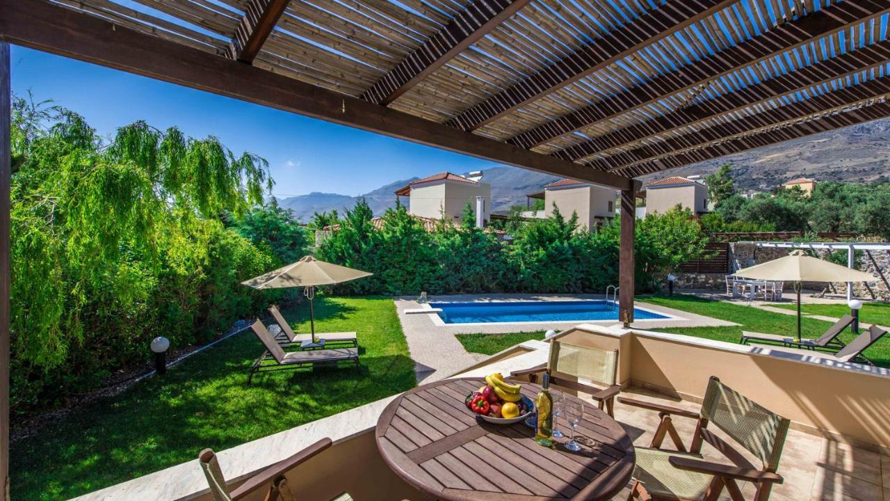 Gasparakis Villas 普拉基亚斯 外观 照片