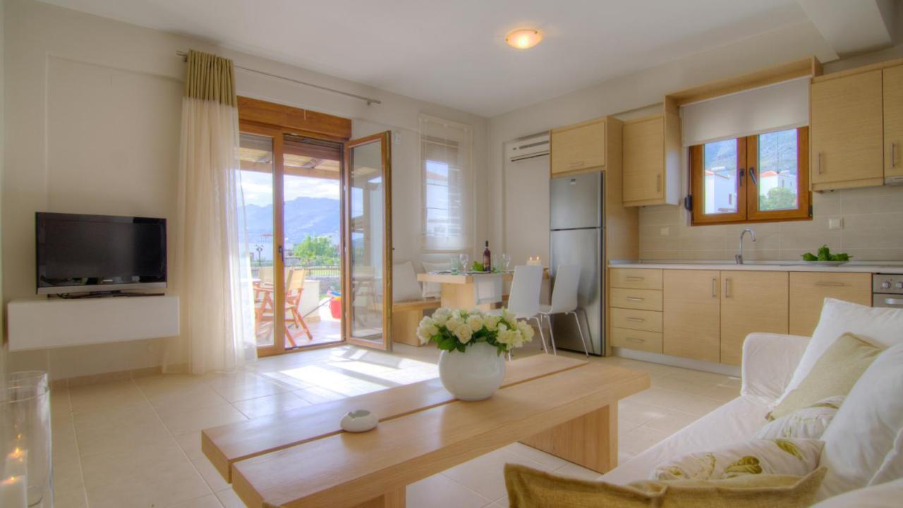 Gasparakis Villas 普拉基亚斯 外观 照片